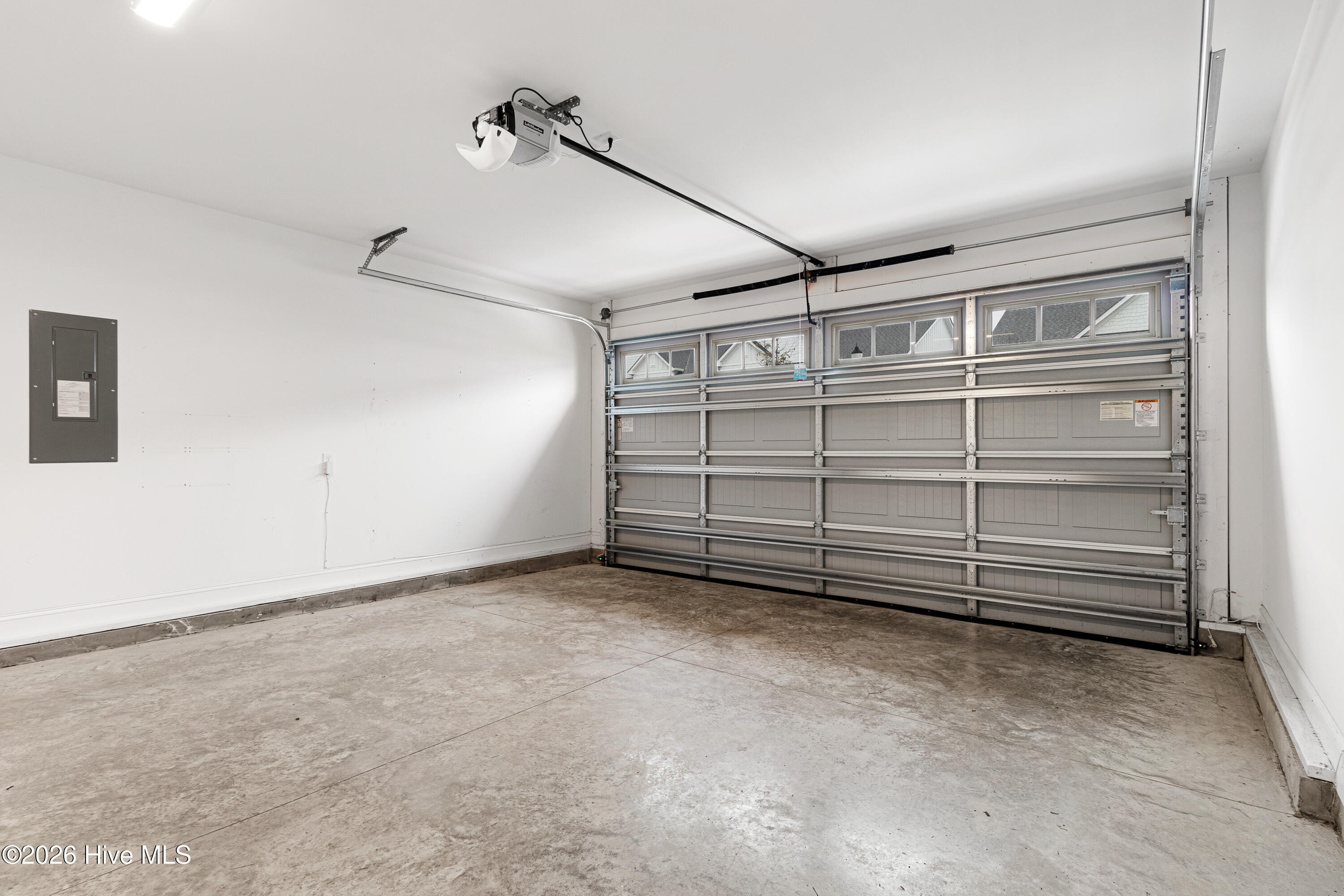 140 Freedom Park Road Beaufort, NC 28516 - Photo 31 of 54 Attached Garage Space