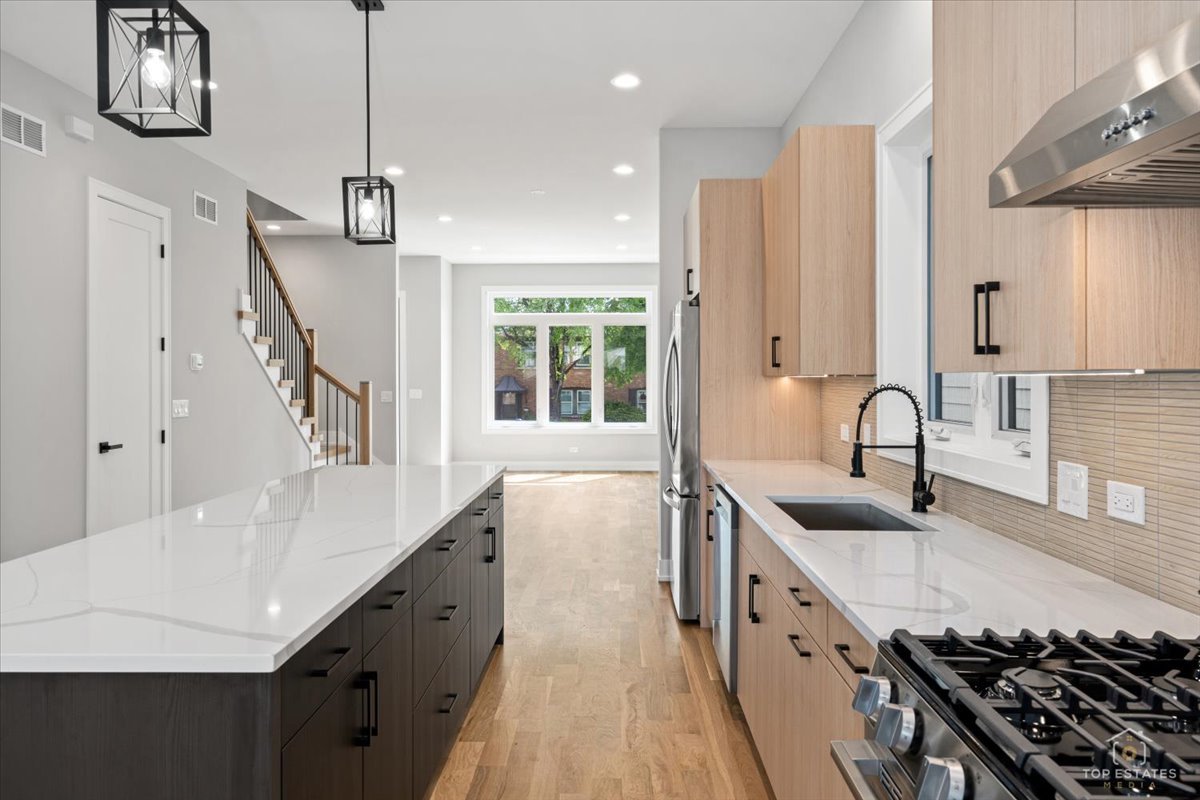 5328 South Mason Avenue Chicago, IL 60638 - Photo 7 of 27