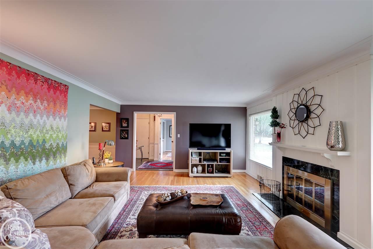 1160 South Renaud Road Grosse Pointe Woods, MI 48236 - Photo 21 of 48