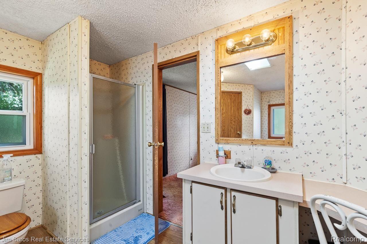 4990 Addison Road Jonesville, MI 49250 - Photo 13 of 26 4990 Addison Rd - 1016.jpg