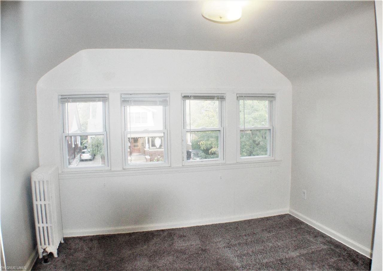 1445 Nottingham Road Grosse Pointe Park, MI 48230 - Photo 18 of 60