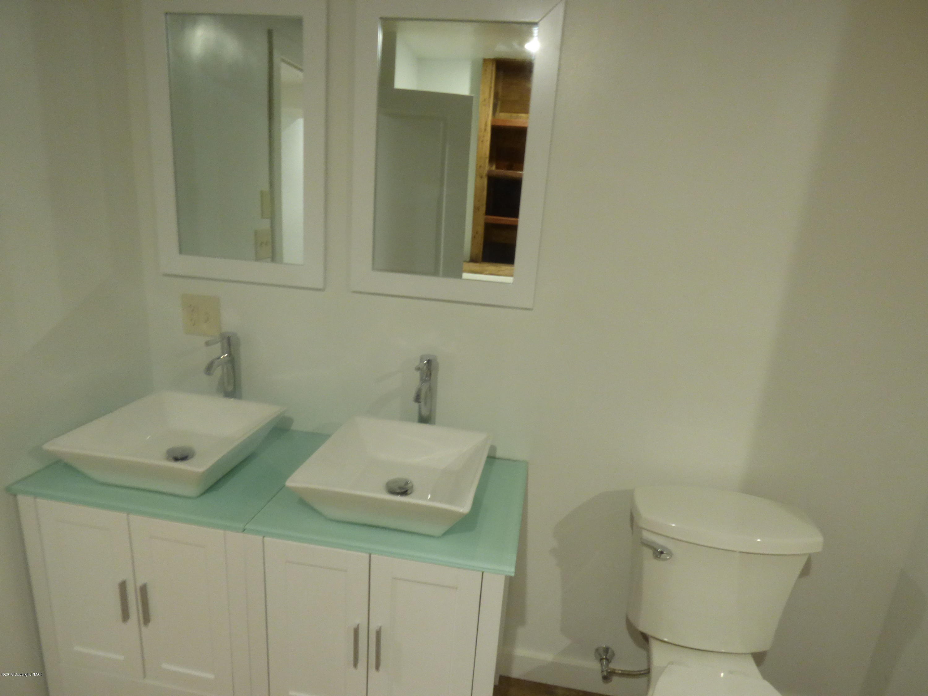 116 Belardi Road Mount Pocono, PA 18344 - Photo 29 of 42 bathroom