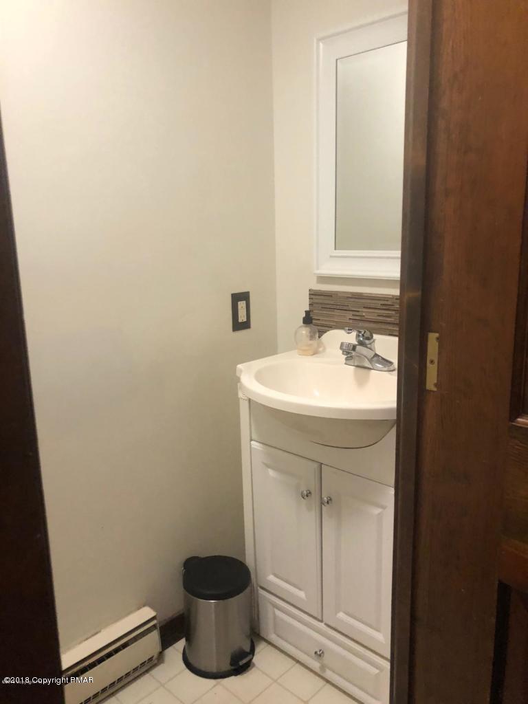 116 Belardi Road Mount Pocono, PA 18344 - Photo 5 of 42 bathroom