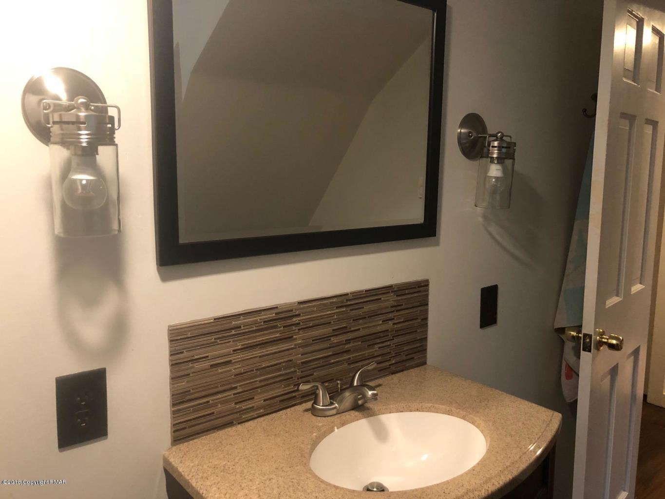 116 Belardi Road Mount Pocono, PA 18344 - Photo 6 of 42 bathroom
