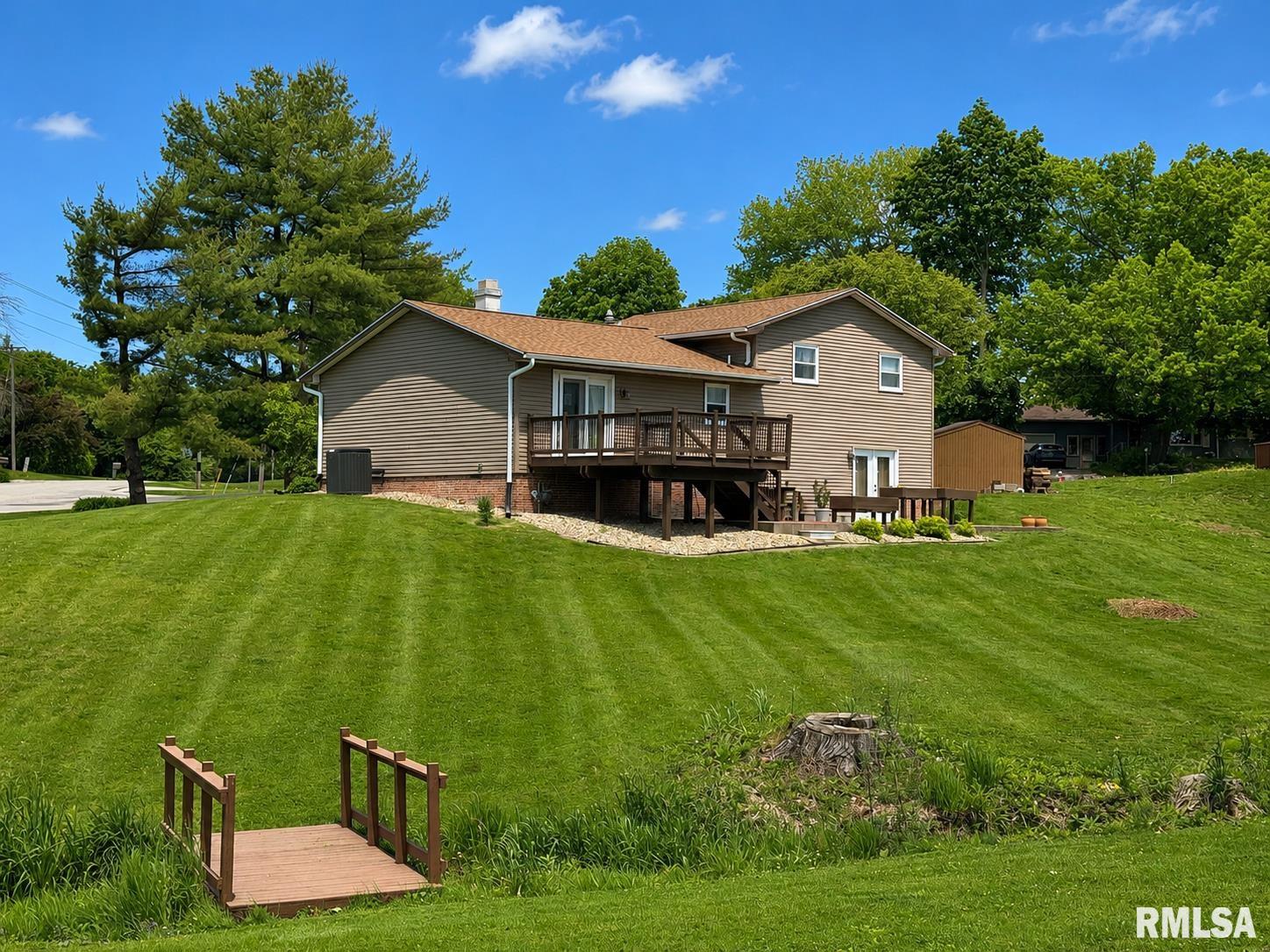 2313 Maple Avenue Macomb, IL 61455 - Photo 2 of 49