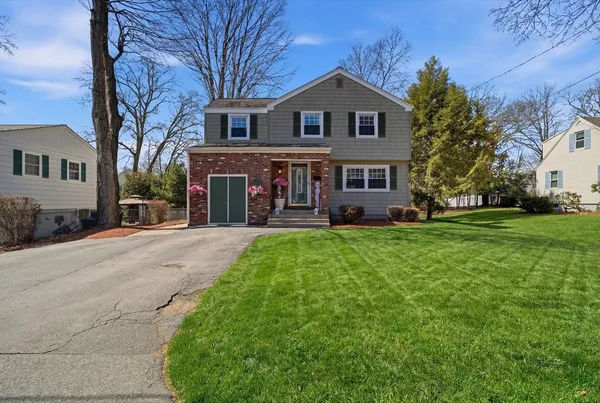 $632,000 | 85 Newbury Street, Lowell, MA 01851