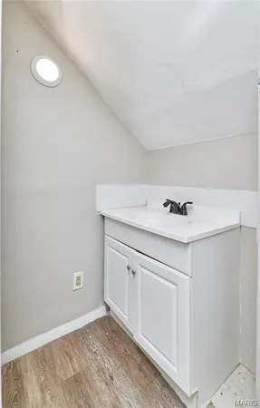 $1,400 | 1209 Redman Boulevard, St. Louis, MO 63138