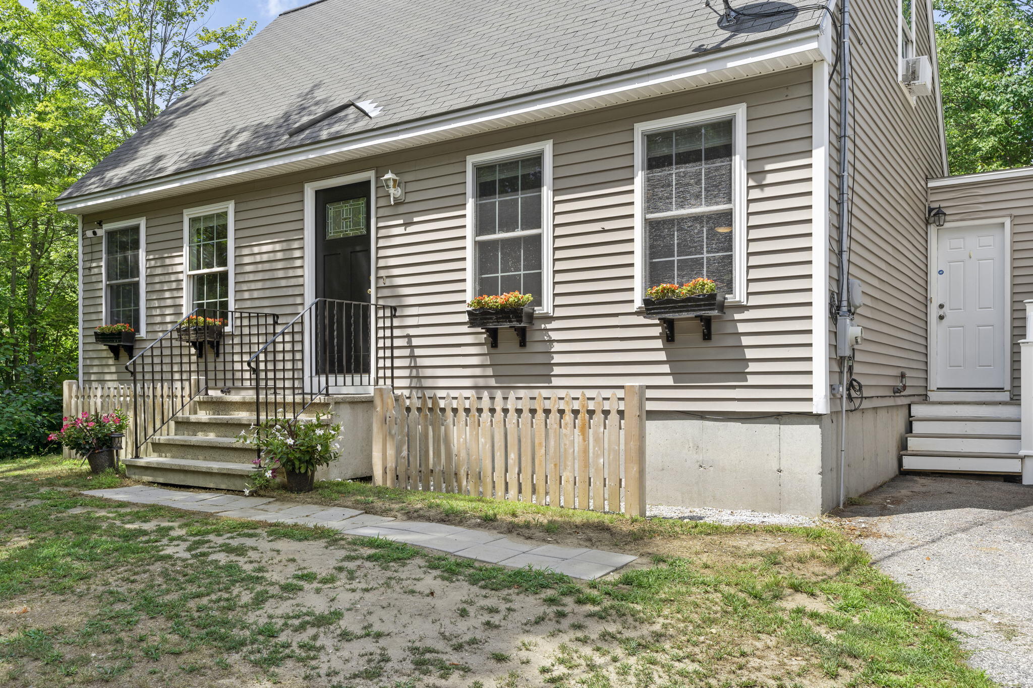 598 Townhouse Road East Waterboro, ME 04030 - Photo 9 of 39 9-web-or-mls-DSC06535