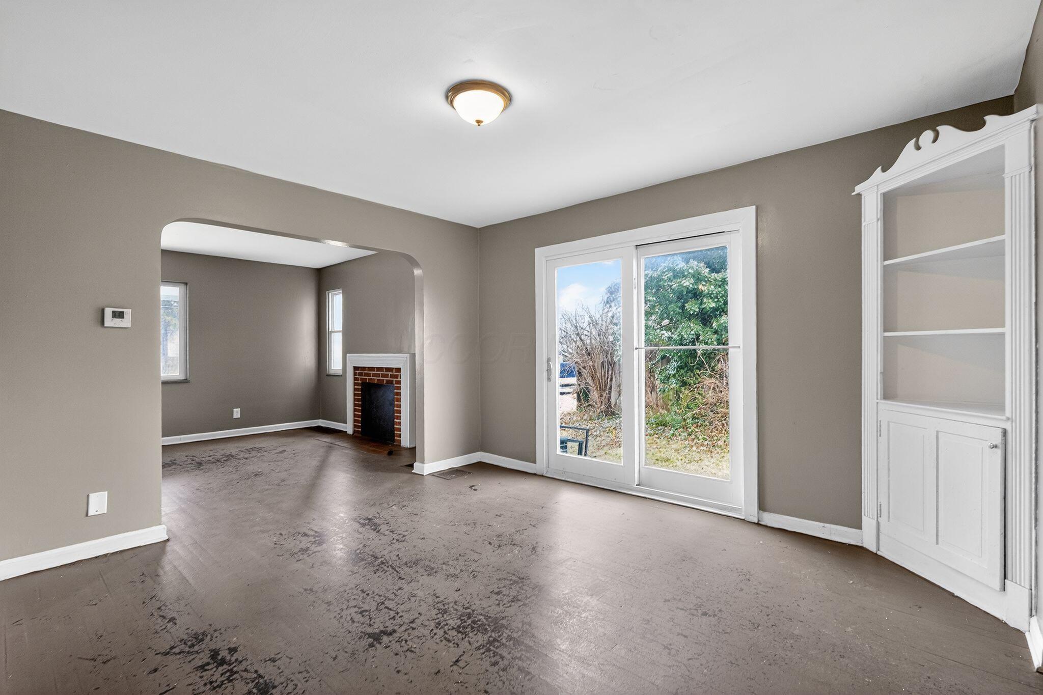 161 South James Road Columbus, OH 43213 - Photo 8 of 34