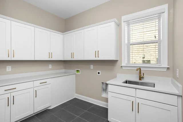 $1,089,990 | 5957 Hunt Vly Drive, Spring Hill, TN 37174