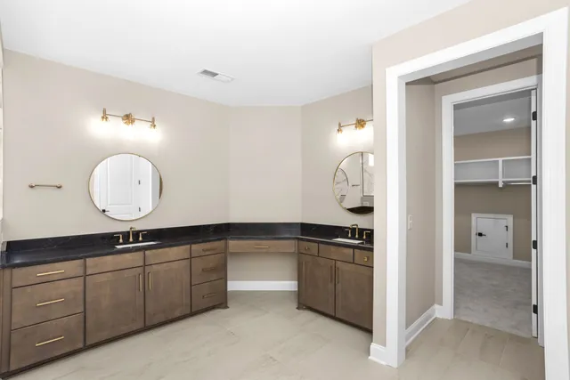 $1,089,990 | 5957 Hunt Vly Drive, Spring Hill, TN 37174