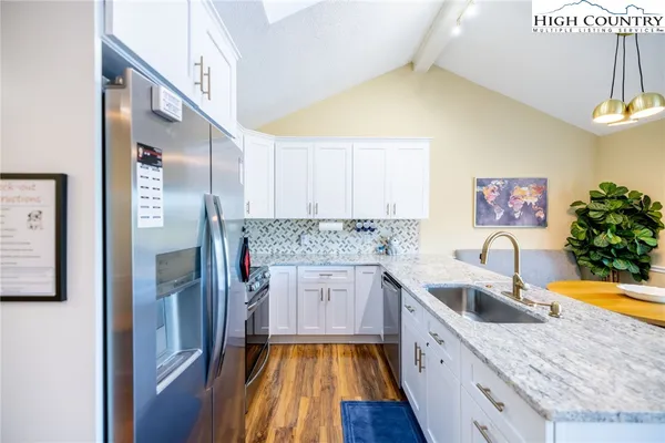 $267,500 | 30 Village Road, Unit 102, Glade Valley, NC 28627