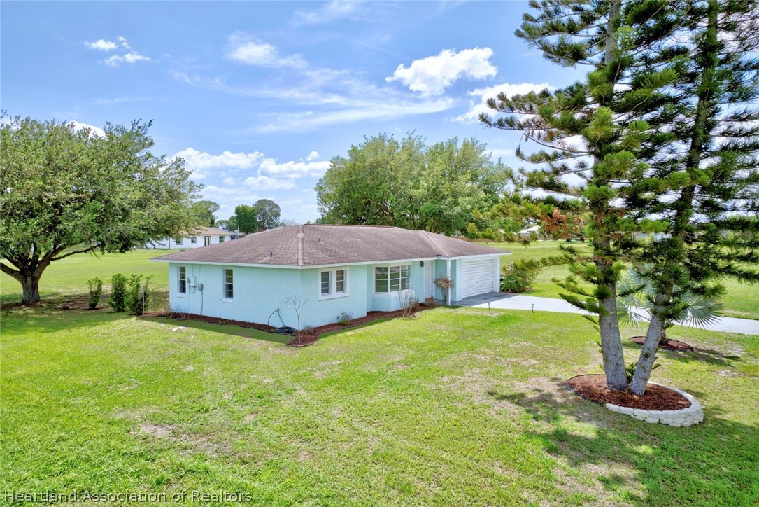 7516 Rolling Hills Road Sebring, FL 33876 - Photo 40 of 47