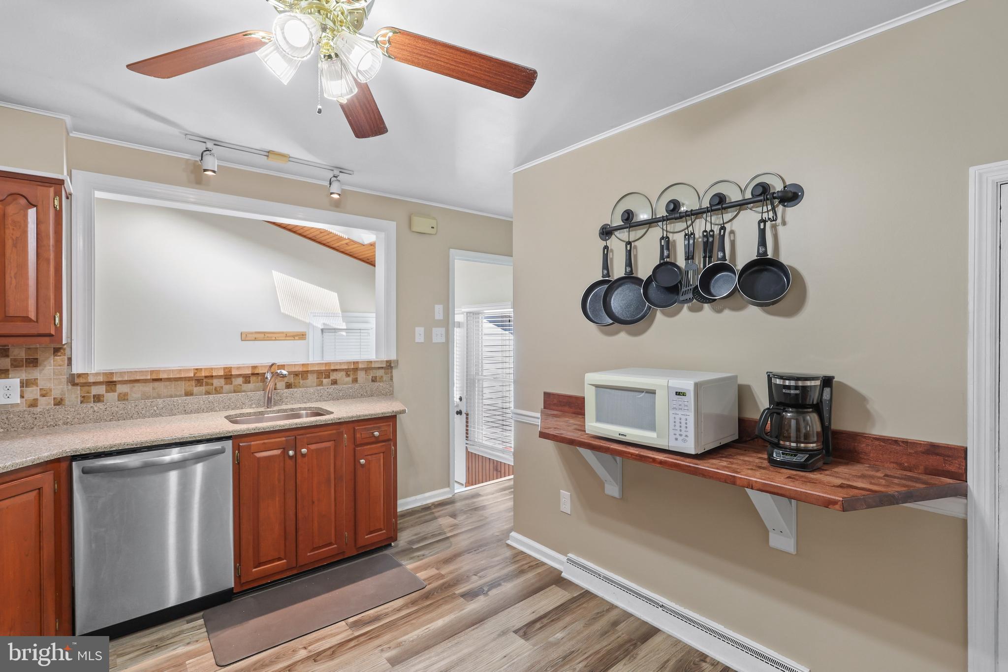 362 North Locust Point Road Mechanicsburg, PA 17050 - Photo 13 of 41 Gallery Image 13