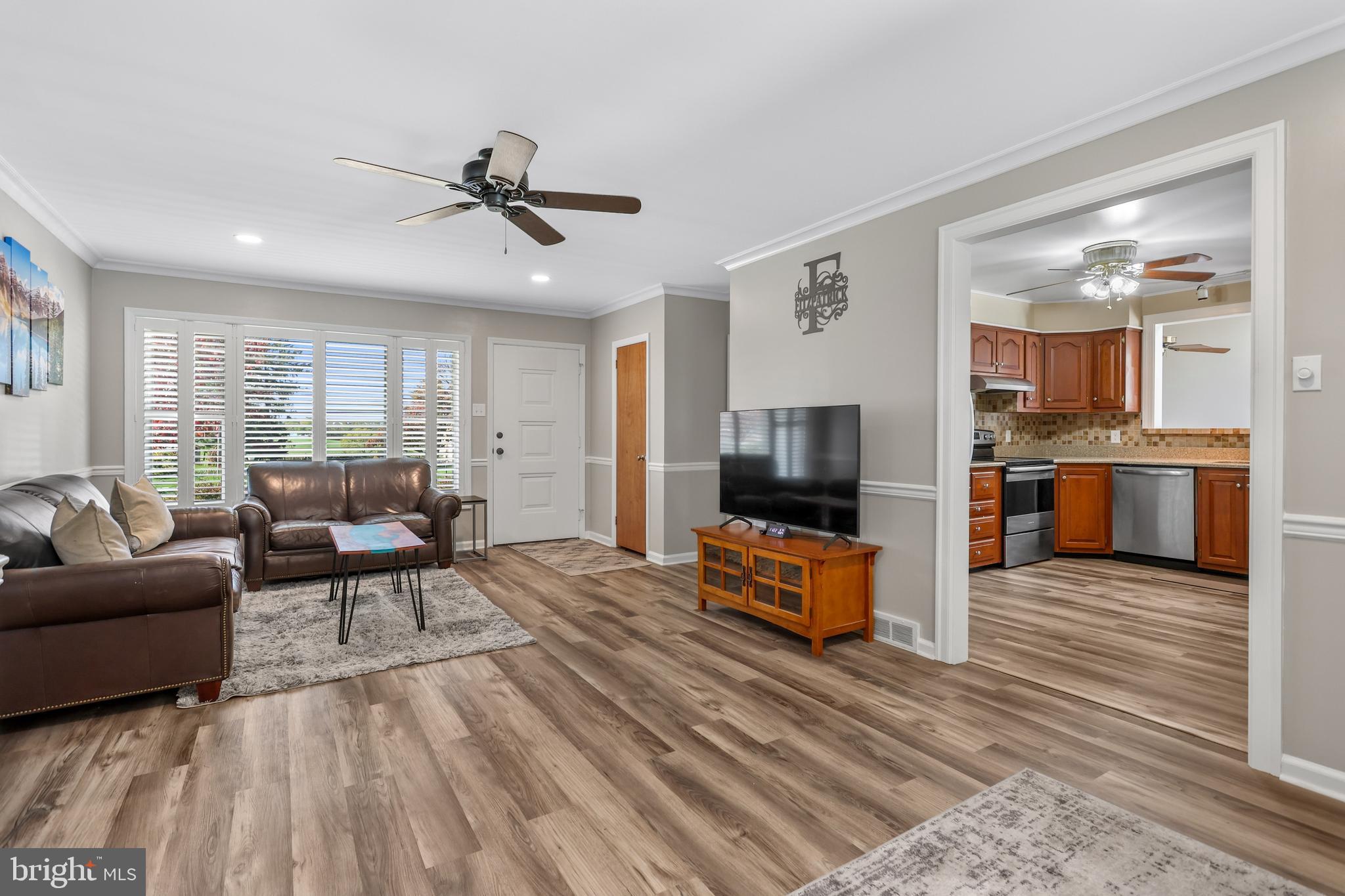 362 North Locust Point Road Mechanicsburg, PA 17050 - Photo 10 of 41 Gallery Image 10