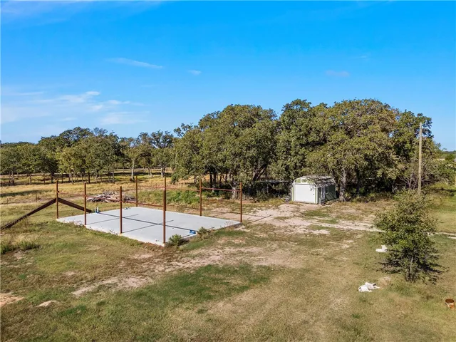 $220,000 | 472 Wiggins Road, West, TX 76691