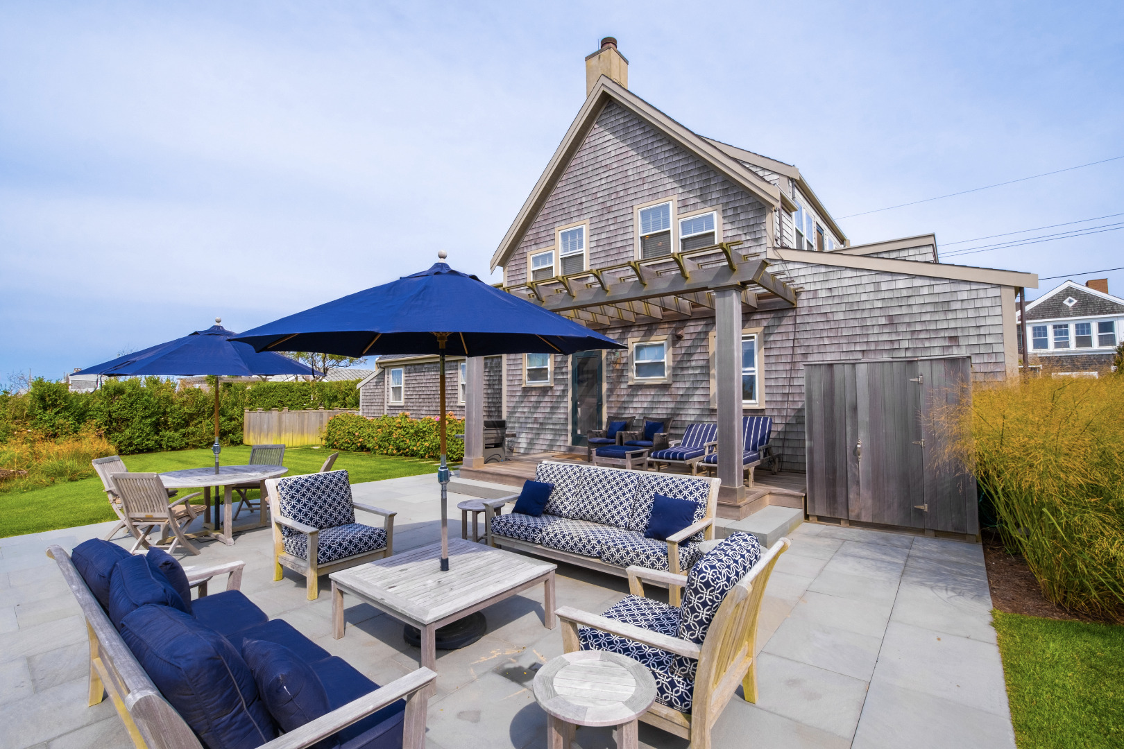 82 A Baxter Road Nantucket, MA 02554 - Photo 3 of 19 Gallery Image 3