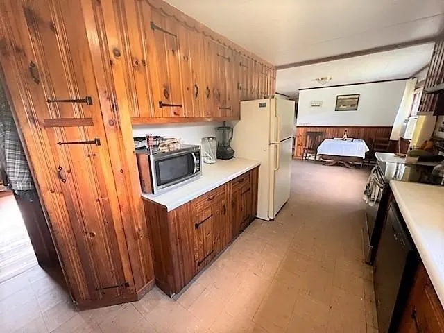 $900,000 | 15 Evans Road, Peterborough, NH 03458