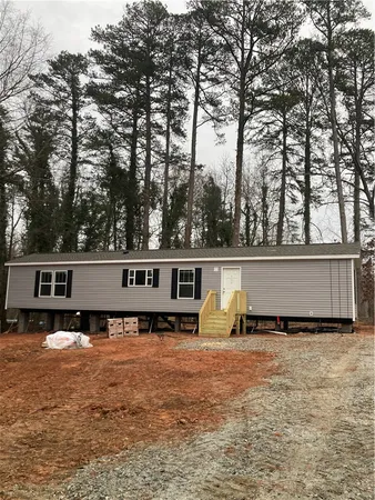 $168,000 | 289 North Davis Drive, Fair Play, SC 29643