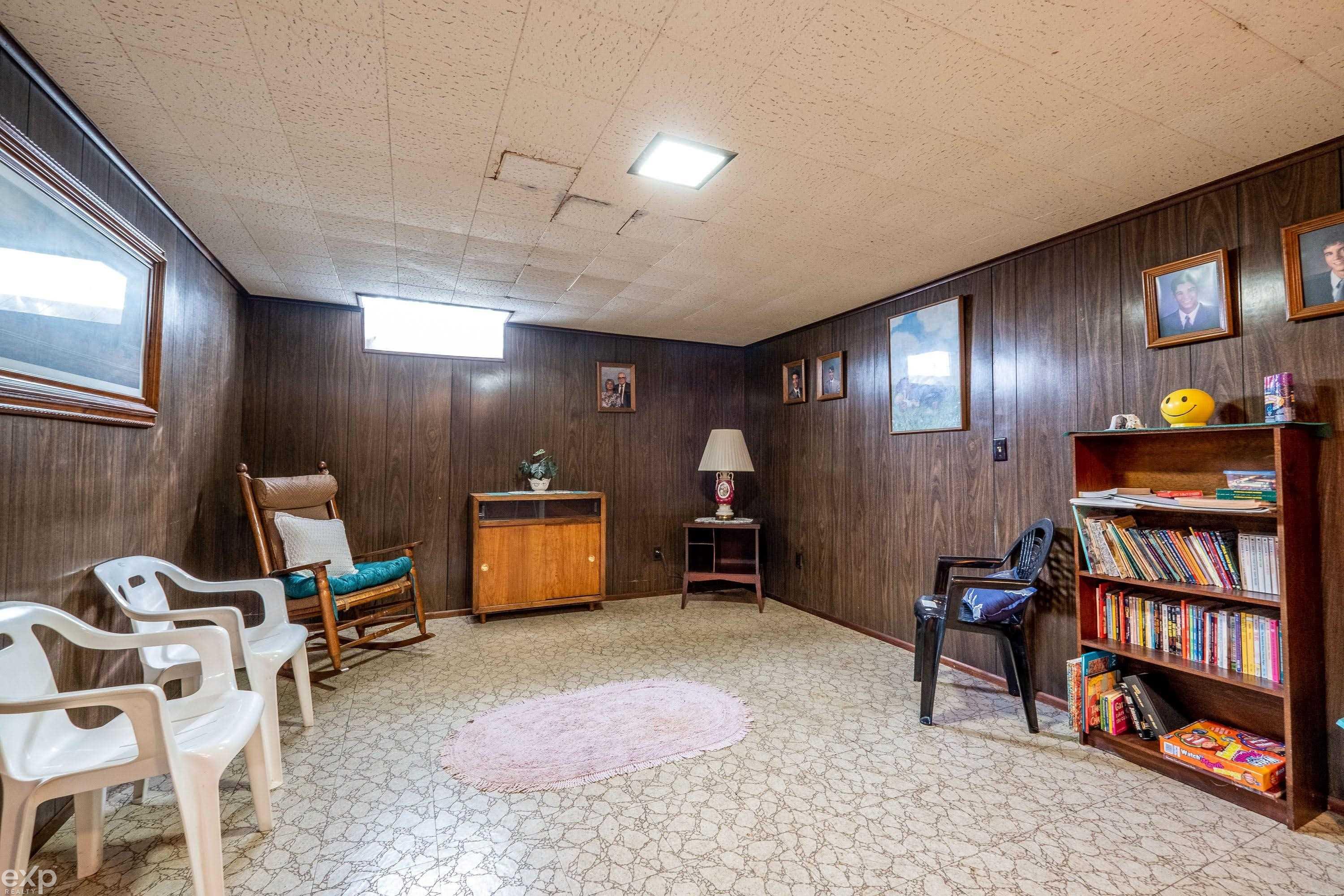 26540 Hoover Road Warren, MI 48089 - Photo 25 of 36