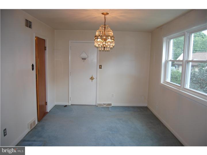 625 Cheyney Road Springfield, PA 19064 - Photo 4 of 24 Dining Room