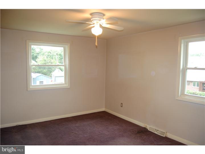625 Cheyney Road Springfield, PA 19064 - Photo 10 of 24 Bedroom 2