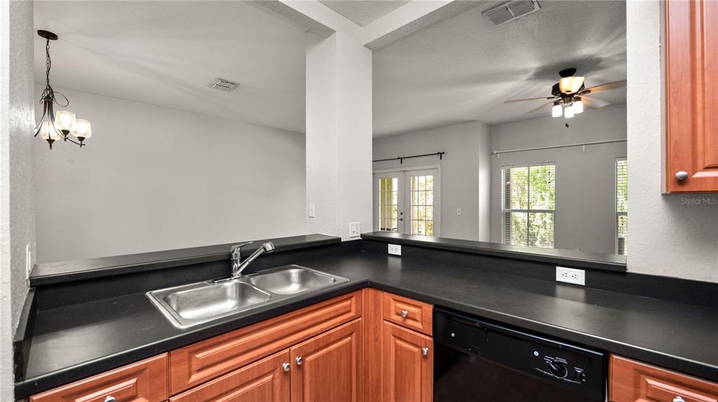 7910 Bally Money Road Tampa, FL 33610 - Photo 7 of 52