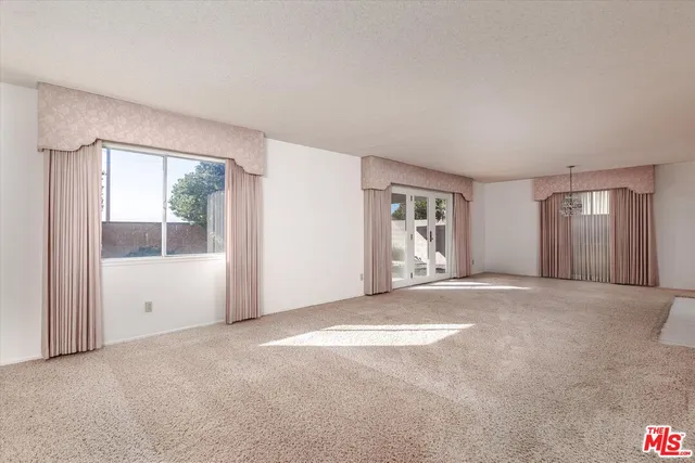 $749,900 | 1725 North Dejoy Street, Santa Maria, CA 93458