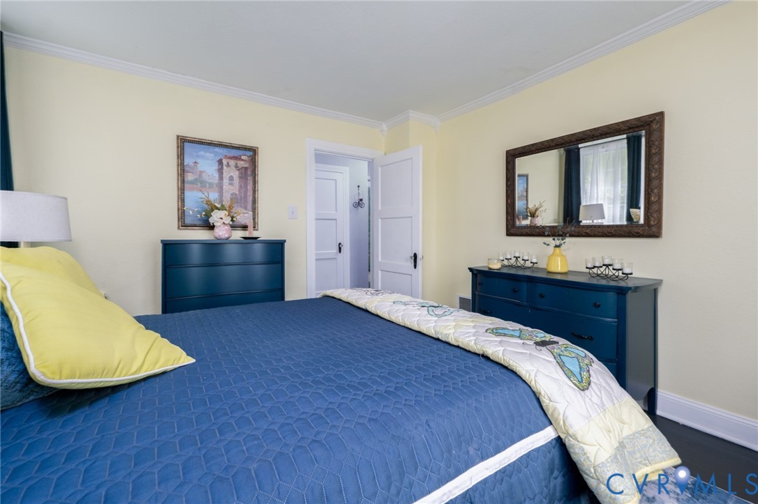 111 Whiteside Road Sandston, VA 23150 - Photo 32 of 45 The Yellow Room - crown molding -