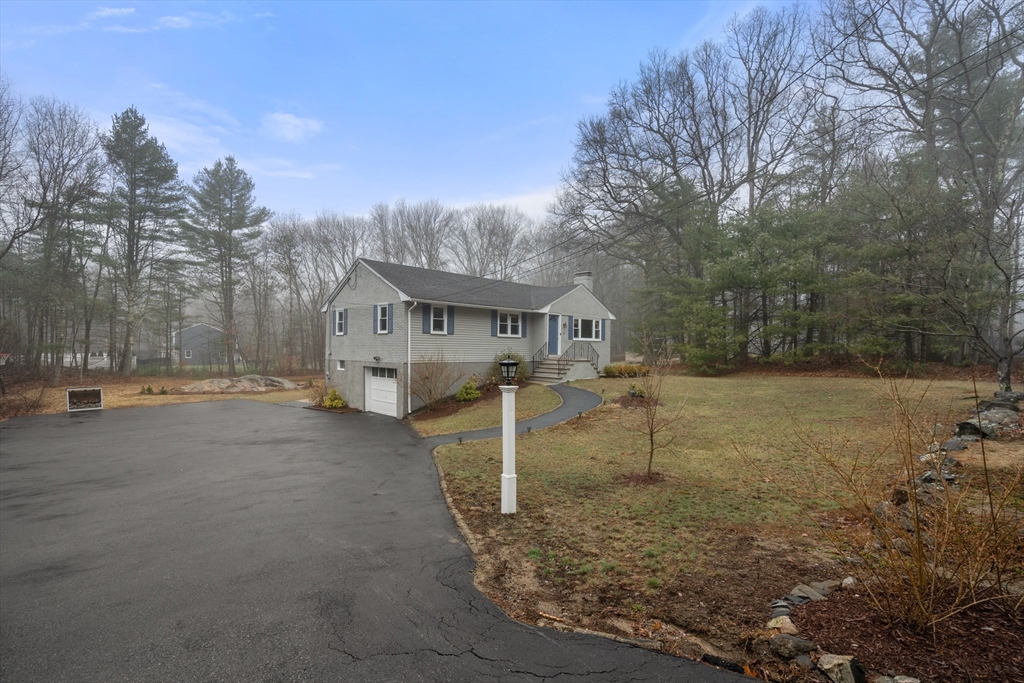 117 Jenkins Road Andover, MA 01810 - Photo 1 of 18 Gallery Image 1