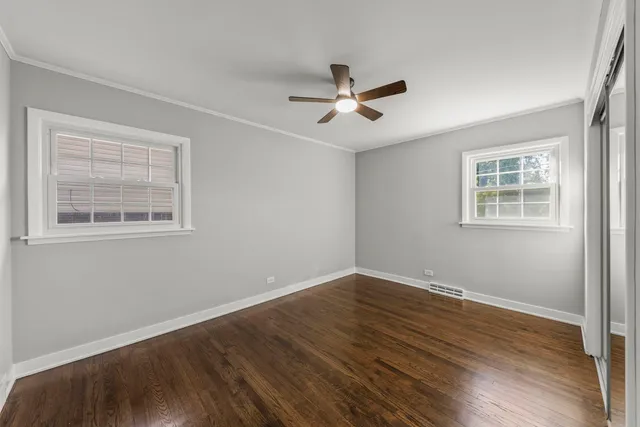 $409,900 | 4433 West 100th Street, Oak Lawn, IL 60453