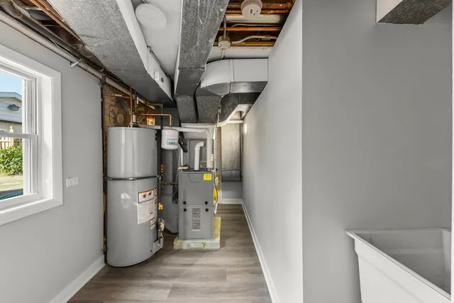 $409,900 | 4433 West 100th Street, Oak Lawn, IL 60453