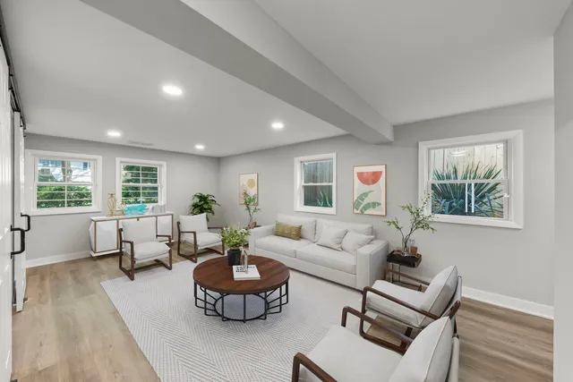 $409,900 | 4433 West 100th Street, Oak Lawn, IL 60453