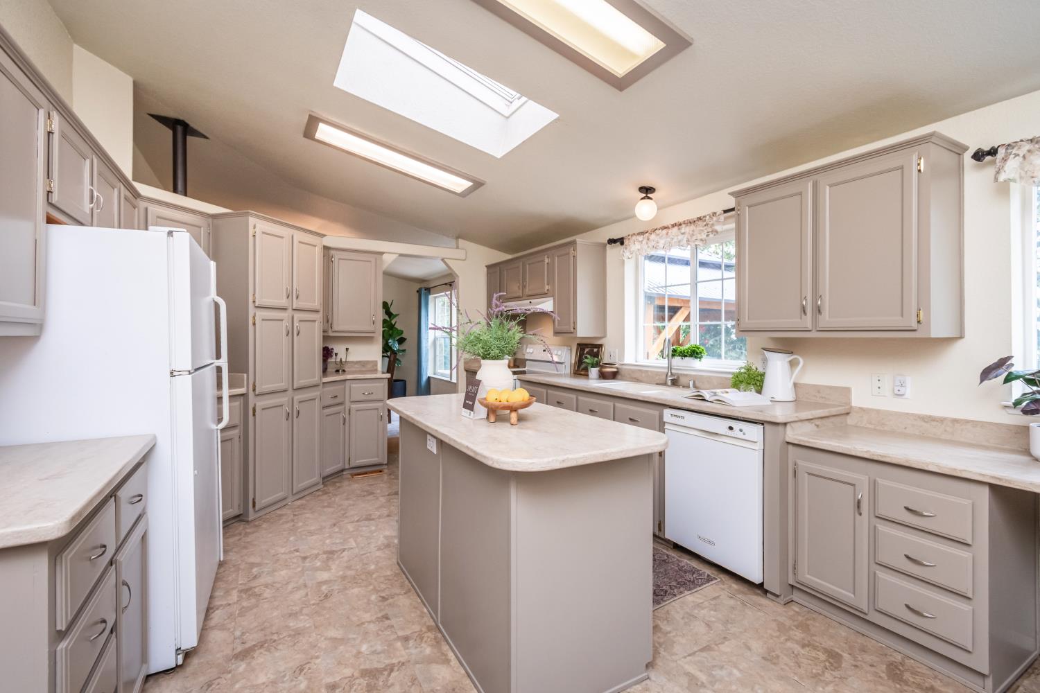 7921 Rasmussen Road Loomis, CA 95650 - Photo 15 of 59