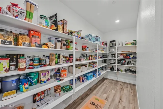 $559,499 | 282 Mount Steele Avenue, Henderson, NV 89015