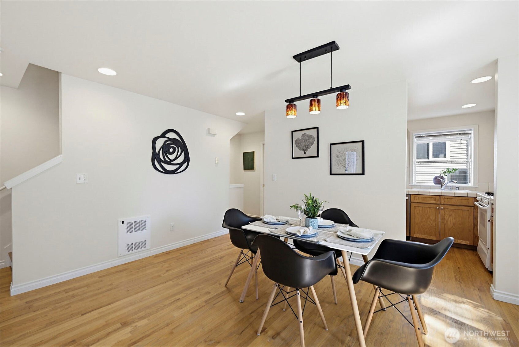 1141 North 93rd Street, Unit B Seattle, WA 98103 - Photo 10 of 30