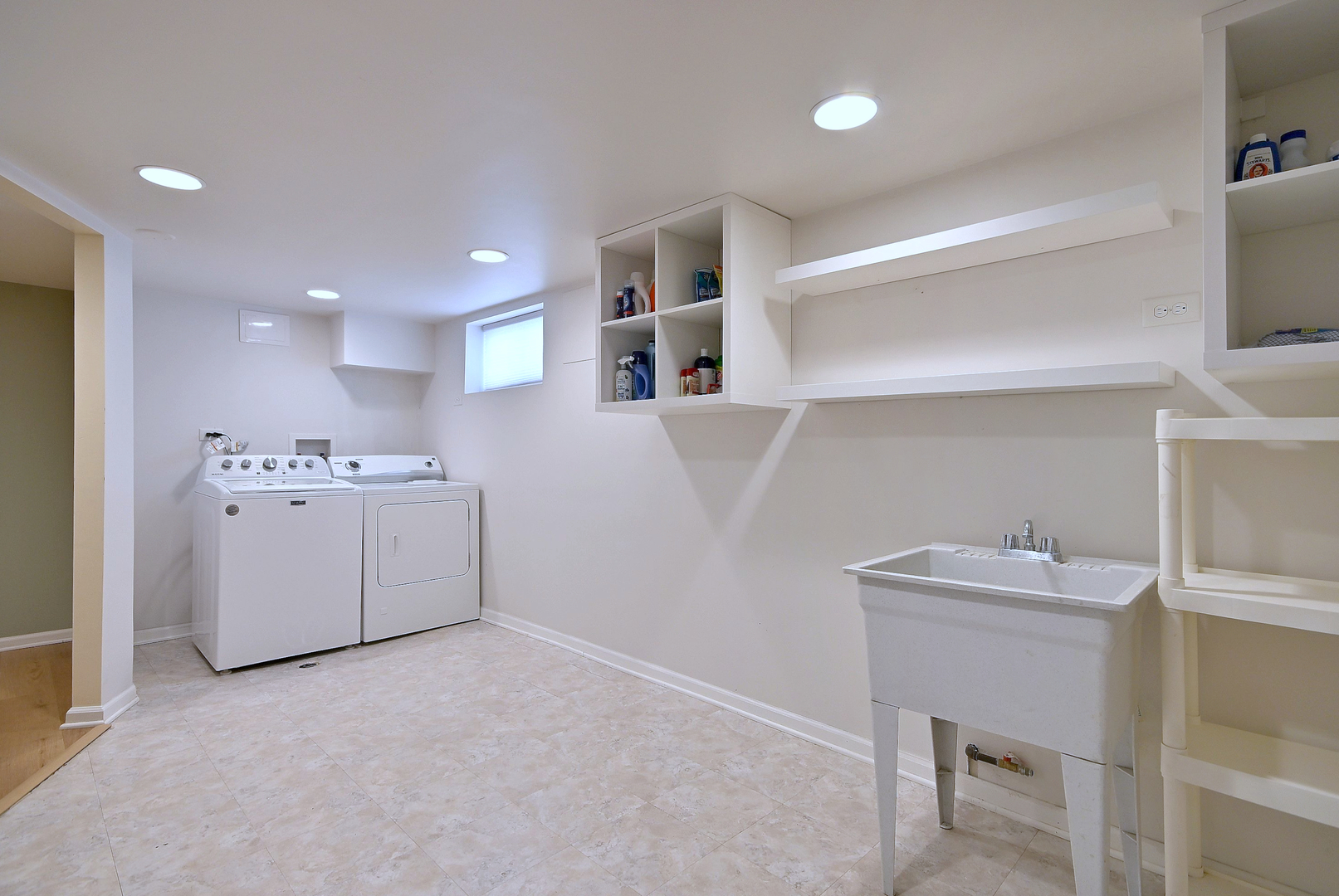8107 West Irving Park Road Chicago, IL 60634 - Photo 21 of 37