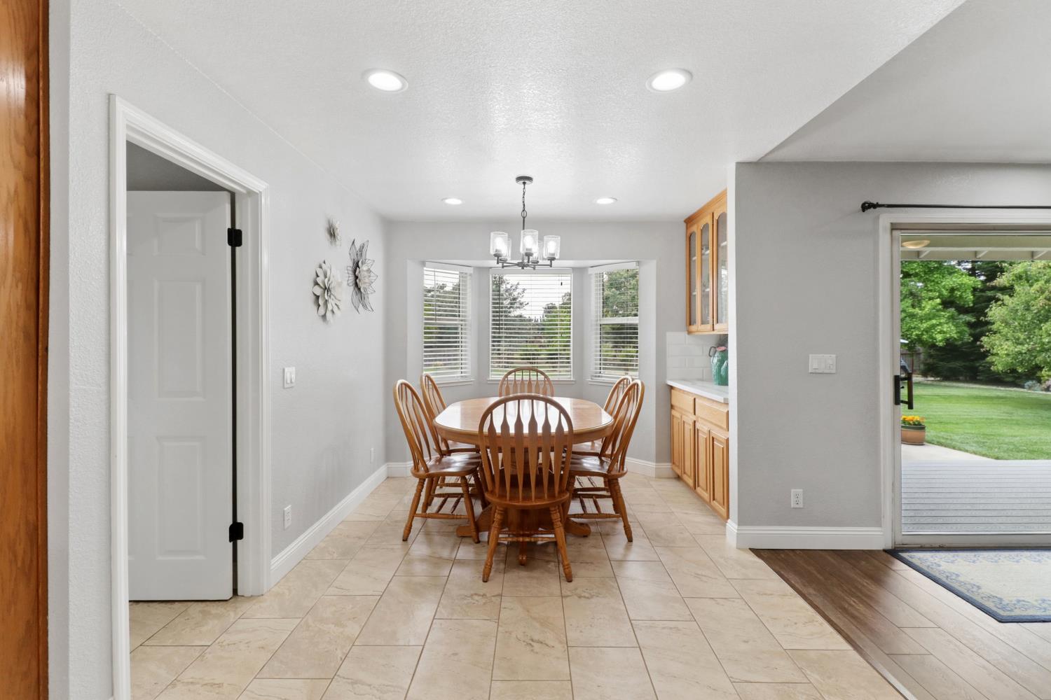 10576 Sheldon Road Elk Grove, CA 95624 - Photo 26 of 74