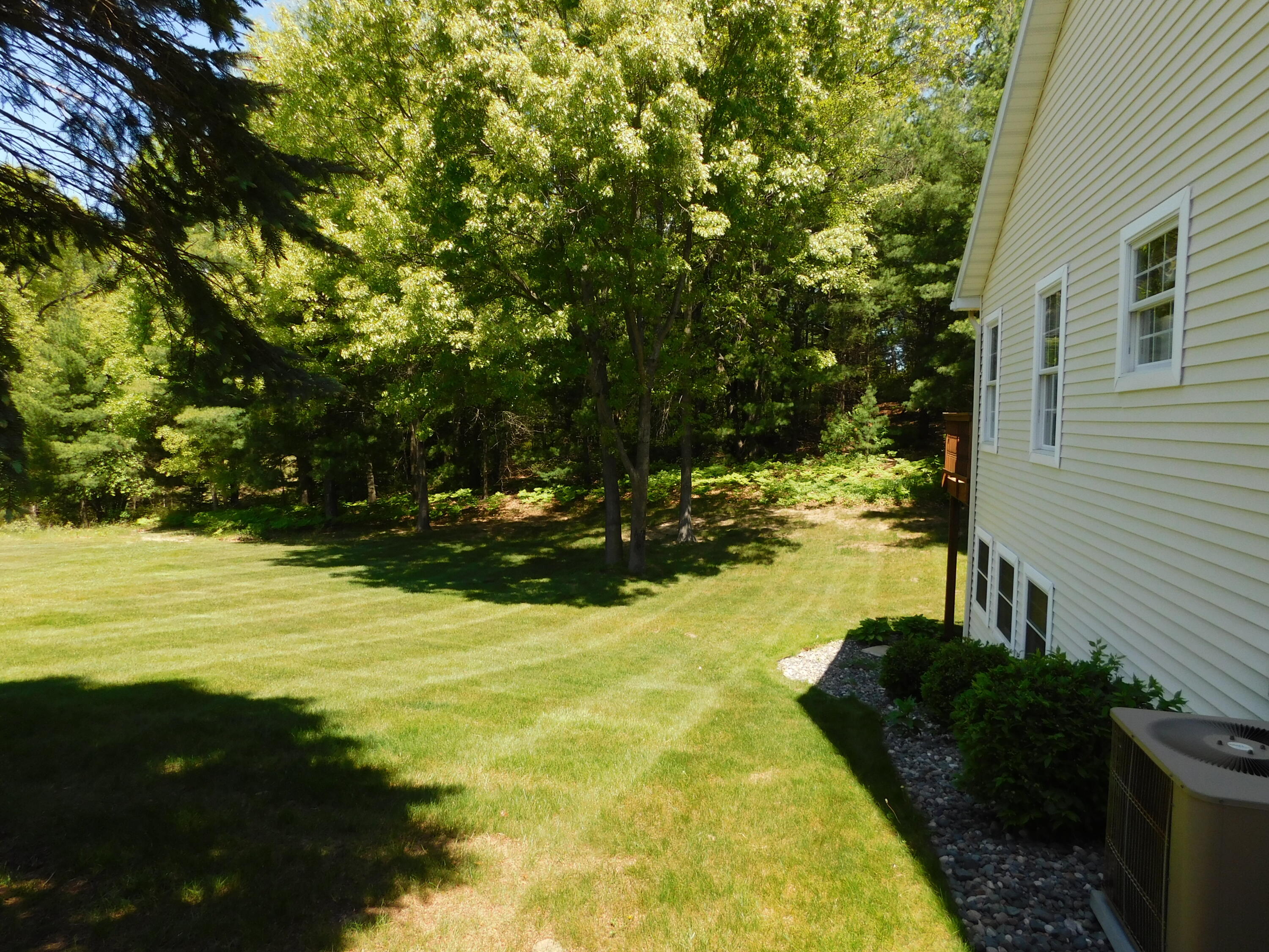 1774 Pine Ridge Drive Manistee, MI 49660 - Photo 5 of 50 DSCN1849