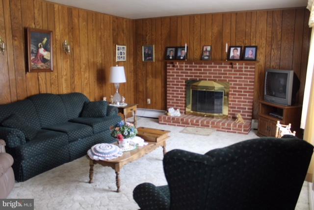 4588 Dave Rill Road Hampstead, MD 21074 - Photo 4 of 4 Living Room