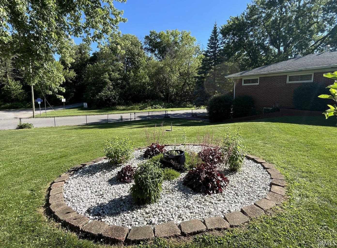 5304 Boy Scout Road Indianapolis, IN 46226 - Photo 26 of 34