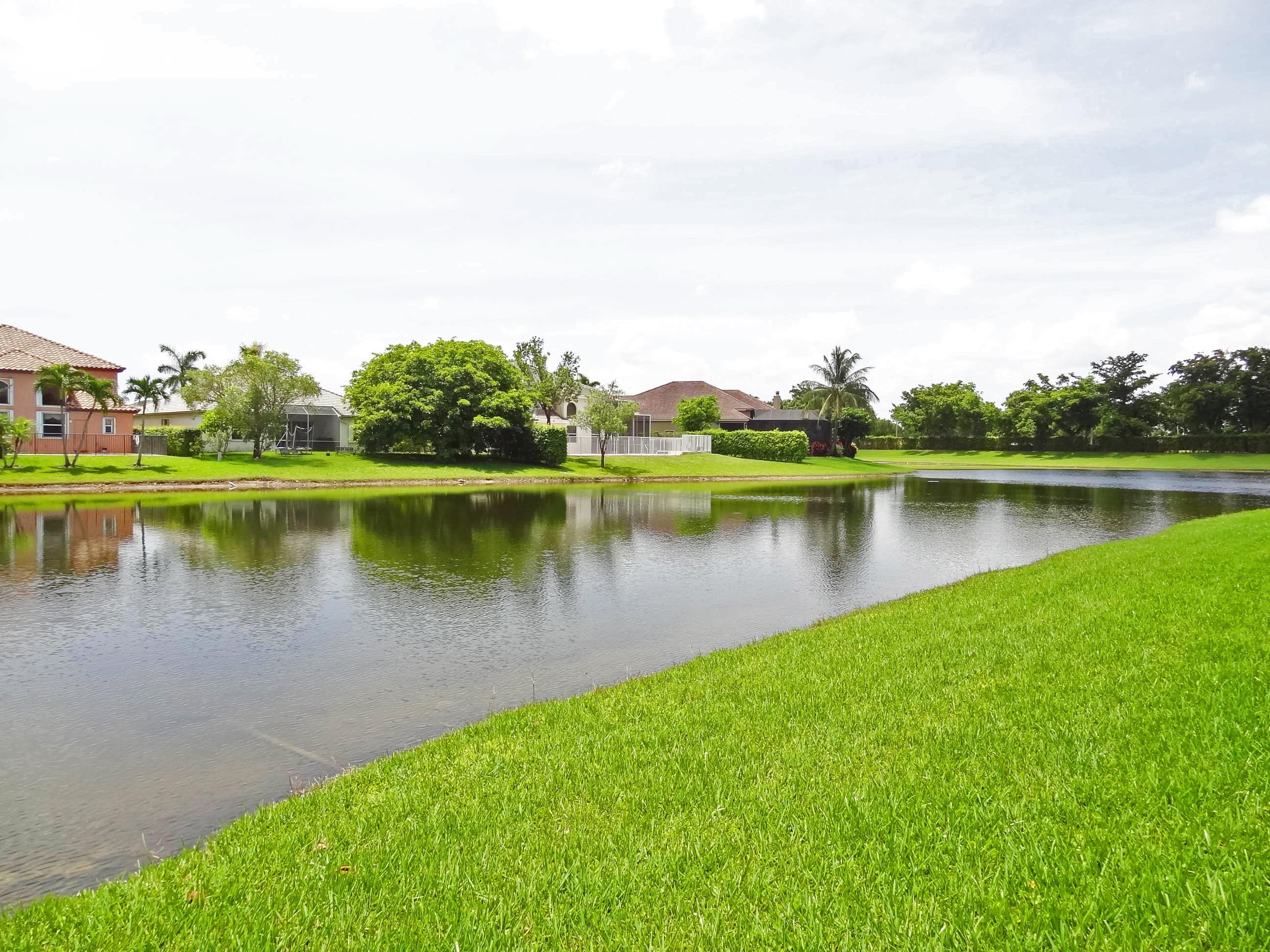 12438 Antille Drive Boca Raton, FL 33428 - Photo 4 of 30 SPRINKLER OFF LAKE