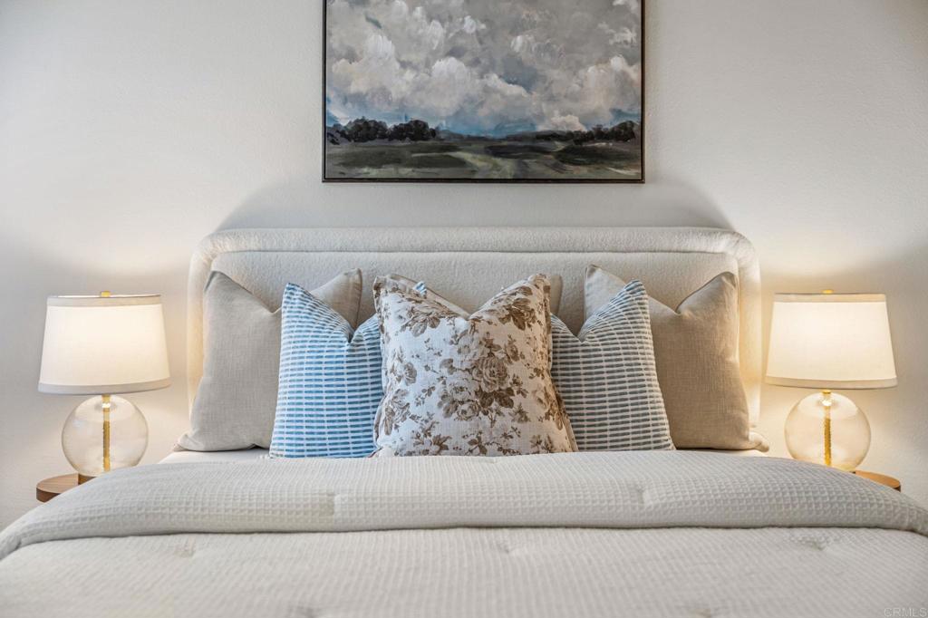 6780 Friars Road, Unit 129 San Diego, CA 92108 - Photo 14 of 50 a bathroom with a bathtub and a vanity
