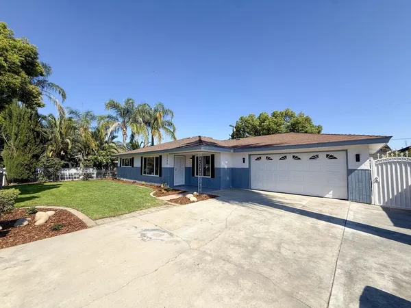 $375,000 | 2325 East Hampton Way, Fresno, CA 93726