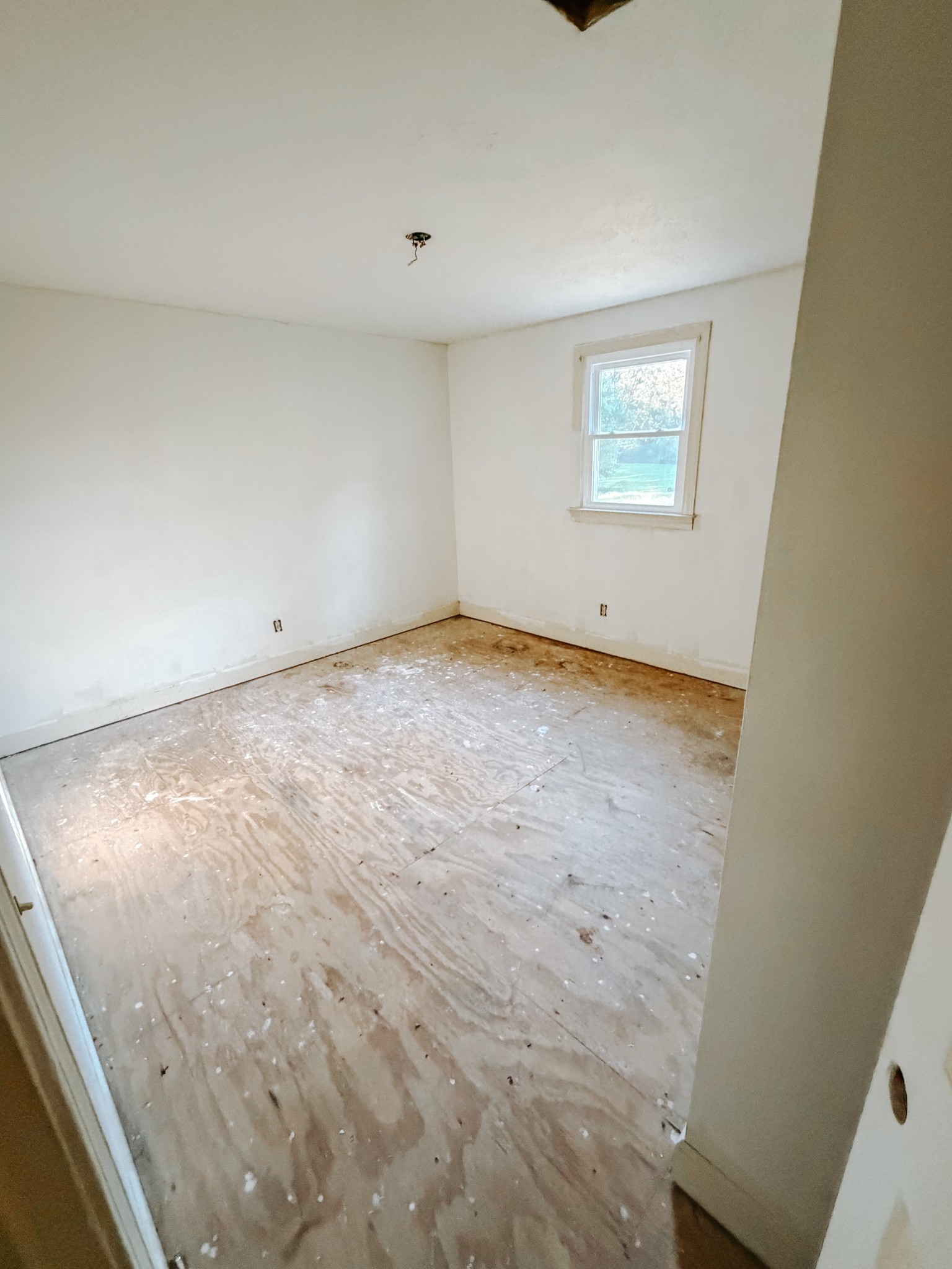 355 Marrell Street Gallatin, TN 37066 - Photo 9 of 13 a view of empty room with wooden floor