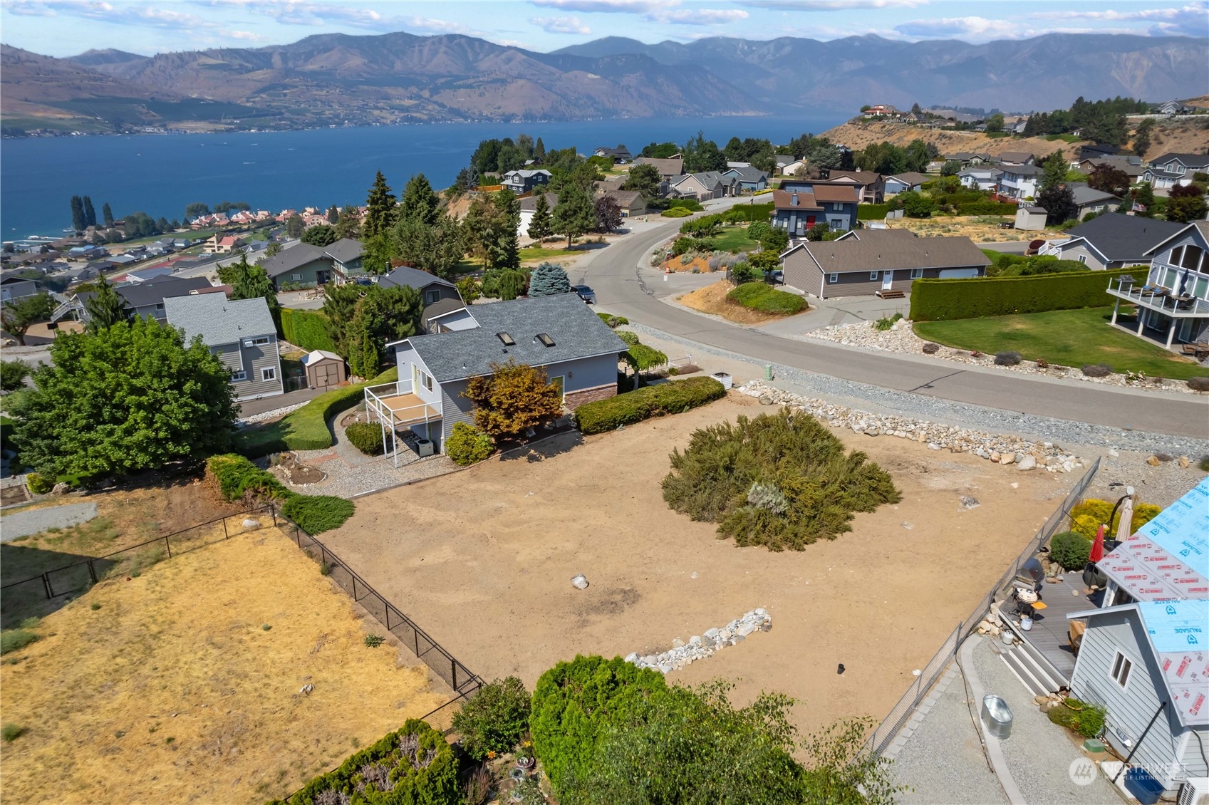 304 Butte Road Chelan, WA 98816 - Photo 4 of 14 Gallery Image 4
