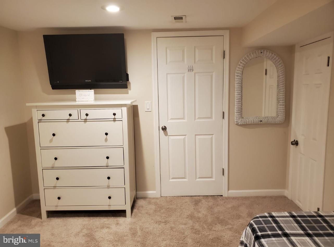 8360 Hawkins Creamery Road Gaithersburg, MD 20882 - Photo 17 of 36 Gallery Image 17