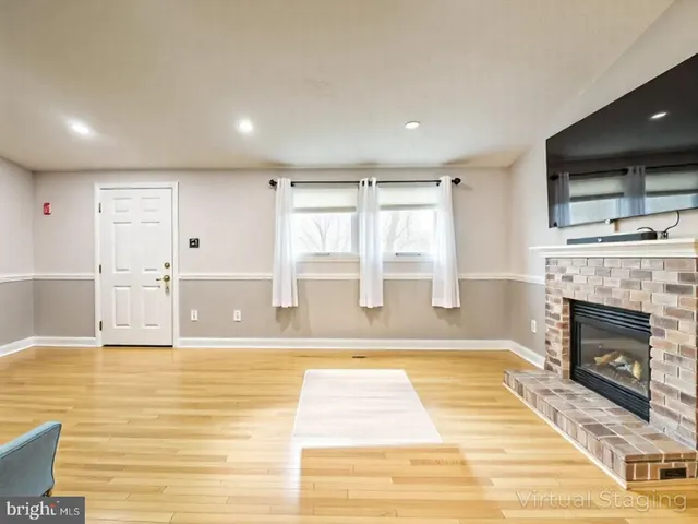 $489,900 | 9907 Treetop Lane, Lanham, MD 20706