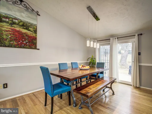 $489,900 | 9907 Treetop Lane, Lanham, MD 20706