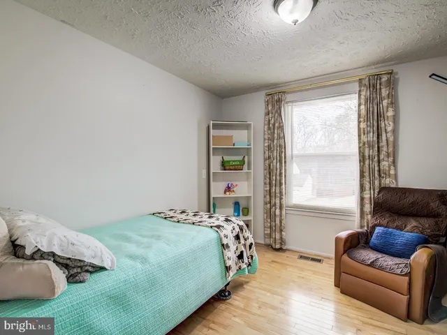 $489,900 | 9907 Treetop Lane, Lanham, MD 20706